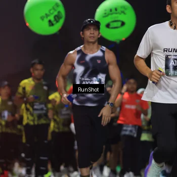 Runner Photo 6954357