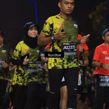 Runner Photo 6954416
