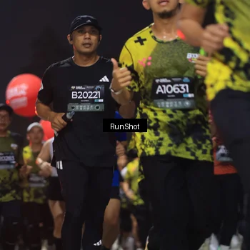 Runner Photo 6954667