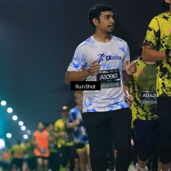Runner Photo 6954773
