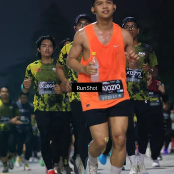 Runner Photo 6954774