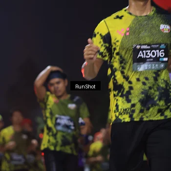 Runner Photo 6955052