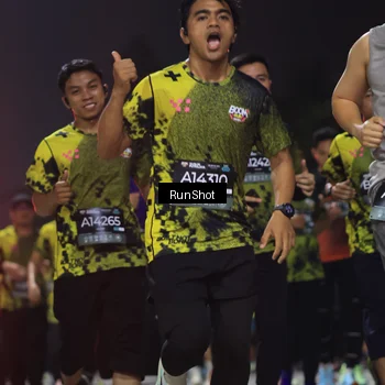 Runner Photo 6955095