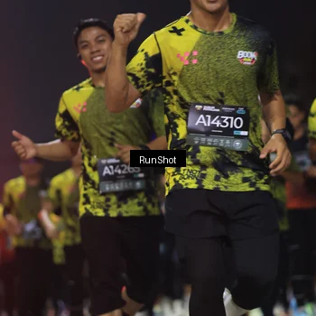 Runner Photo 6955103