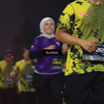 Runner Photo 6955123