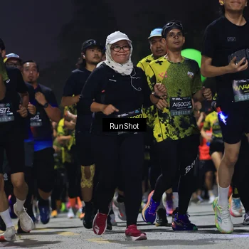 Runner Photo 6955227