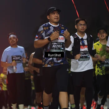 Runner Photo 6955323