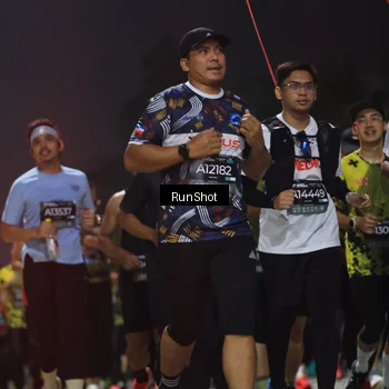 Runner Photo 6955326