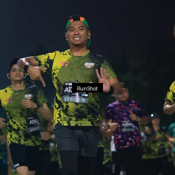 Runner Photo 6955740