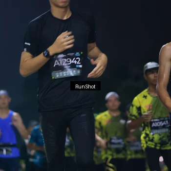 Runner Photo 6955839