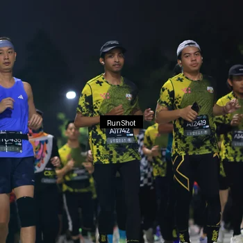 Runner Photo 6955858