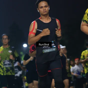 Runner Photo 6955959