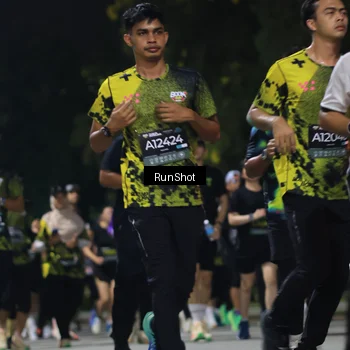 Runner Photo 6956025