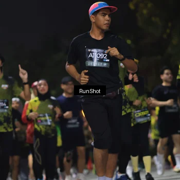 Runner Photo 6956042