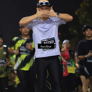 Runner Photo 6956075