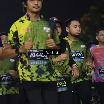 Runner Photo 6956135