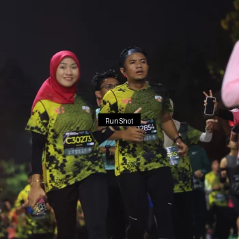 Runner Photo 6956167