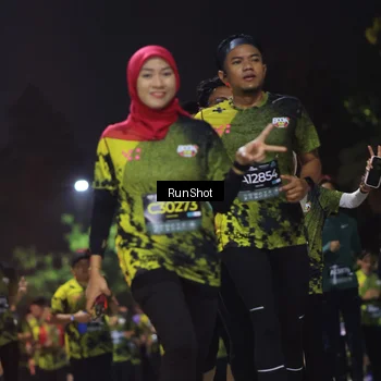 Runner Photo 6956173