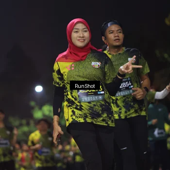 Runner Photo 6956175