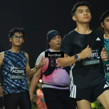 Runner Photo 6956241
