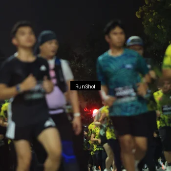 Runner Photo 6956245