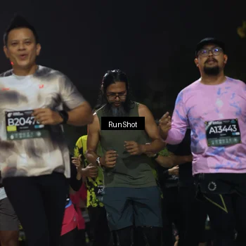 Runner Photo 6956275