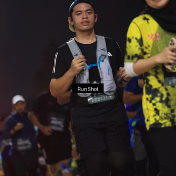 Runner Photo 6956316