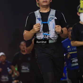 Runner Photo 6956322