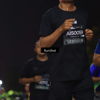 Runner Photo 6956338