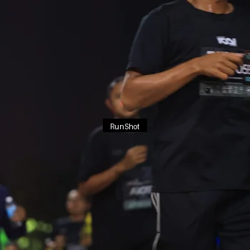 Runner Photo 6956341