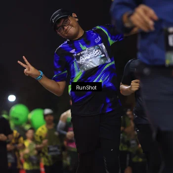 Runner Photo 6956368