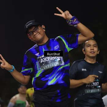 Runner Photo 6956372
