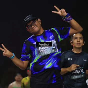 Runner Photo 6956373