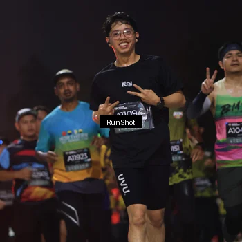 Runner Photo 6956388