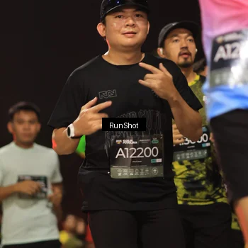 Runner Photo 6956432