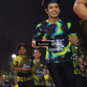 Runner Photo 6956545