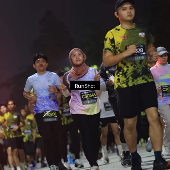 Runner Photo 6956581