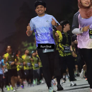 Runner Photo 6956596