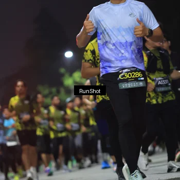 Runner Photo 6956605