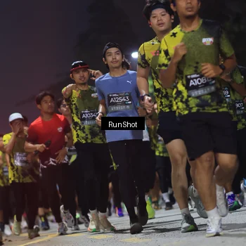 Runner Photo 6956643