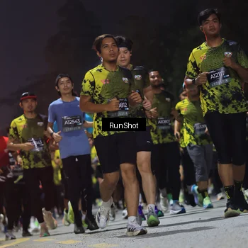 Runner Photo 6956653