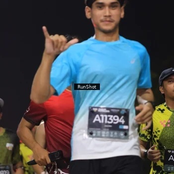 Runner Photo 6956693