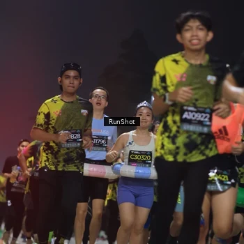 Runner Photo 6956727