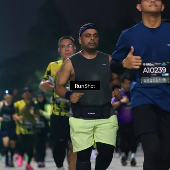 Runner Photo 6956863