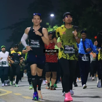 Runner Photo 6956895