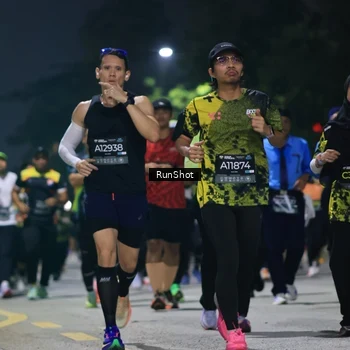 Runner Photo 6956898