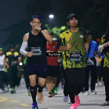 Runner Photo 6956899