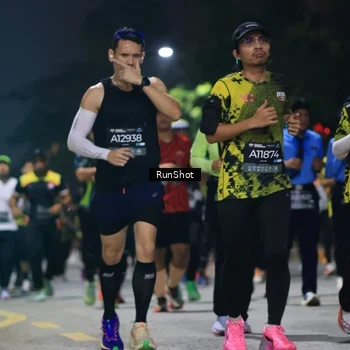 Runner Photo 6956908