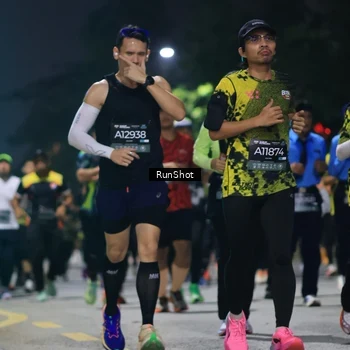 Runner Photo 6956912