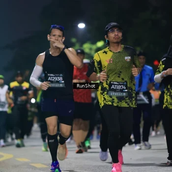 Runner Photo 6956935